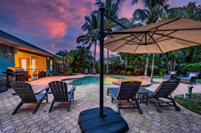 Nautical Escape! Private pool home with a tropical backyard oasis!